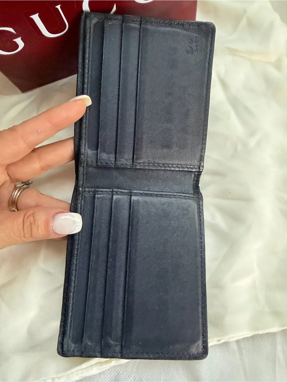 Authentic Gucci Microguccissima Leather Bifold Wallet Navy Blue